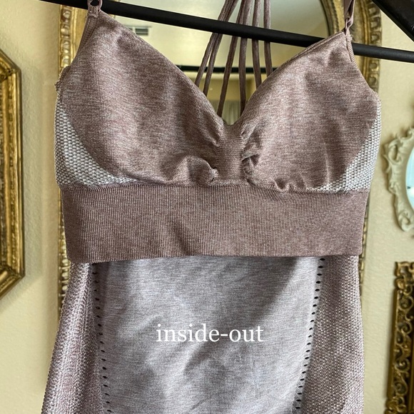 Athleta Halter-Style Workout top! - Picture 5 of 6